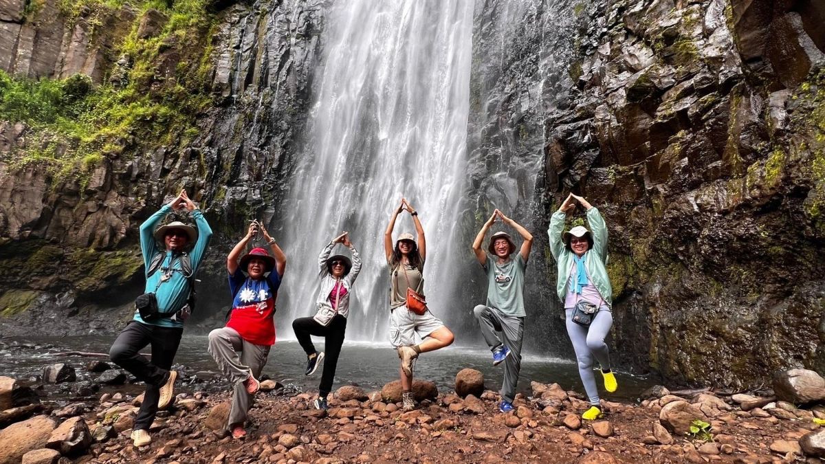 Beautiful moments at Materuni Waterfalls with our fantastic guests